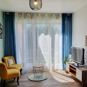Fonctionnel Au Calme Avec Garage Individuel Et Balcon Appartement Lyon