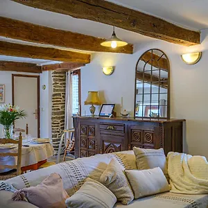 Ty Chaumiere - Charmante Petite Chaumiere En Pierre Avec Jardin Hébergement de vacances Theix